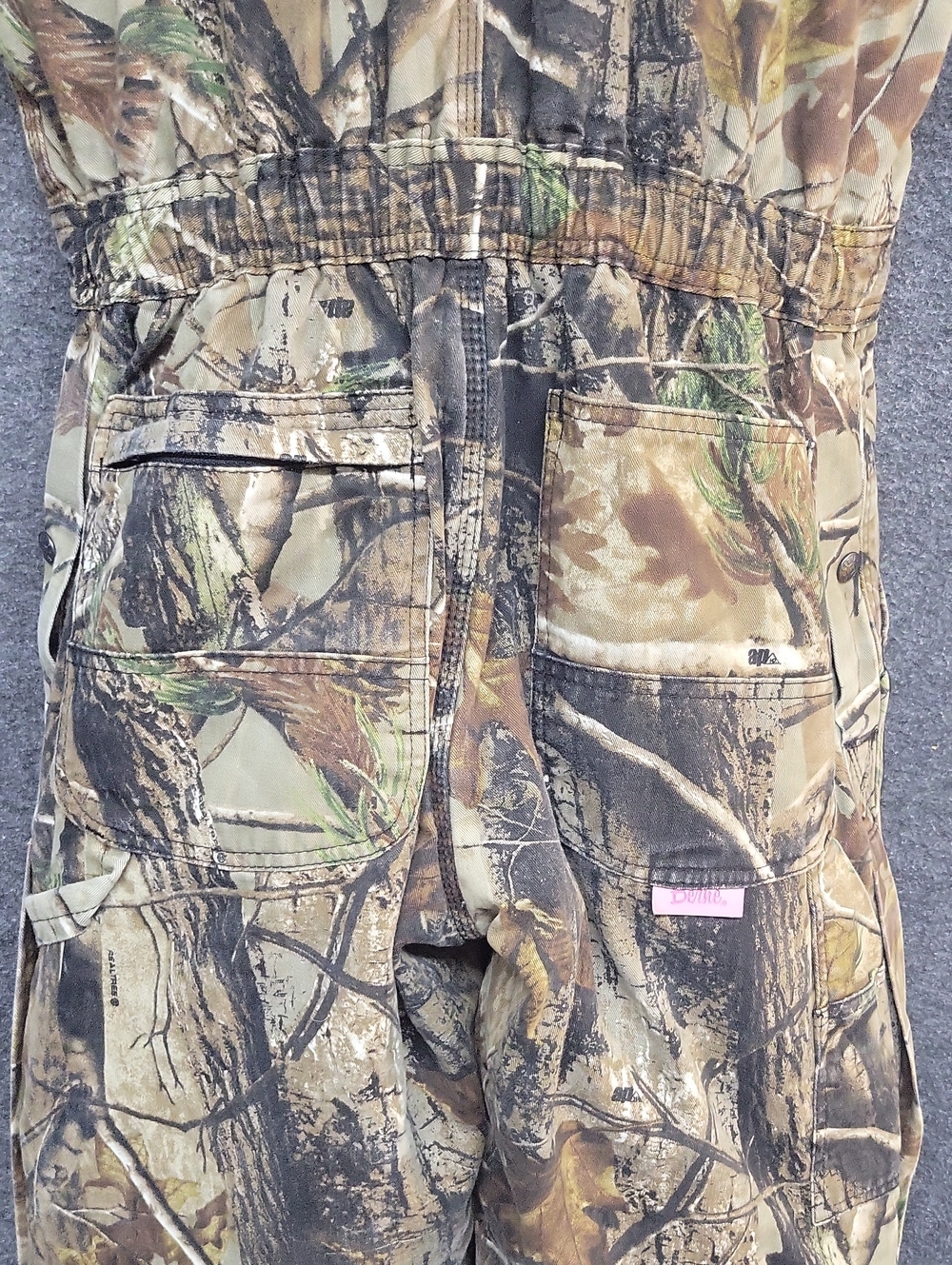 Berne Insulated Camo Bibs Ladies Size 6-8 ~ Short Inseam 26"~ Side Zip Legs - Picture 5 of 15